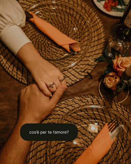 Un gesto semplice, un momento, uno sguardo che dice tutto senza parlare: cos’è per te l’amore?

Qualunque sia la tua risposta, su ceneromantiche.it troverai esperienze che trasformano un giorno qualunque in un ricordo da custodire. Scopri di più sul nostro sito.✨

#love #experience #cenaromantica #aesthetic #fyp #napoli #campania