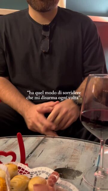 A volte basta solo questo, lontano dal resto.
🍷 Apericena in private location a Napoli

Un momento semplice ma che resta dentro.
Scopri di più su ceneromantiche.it ✨

#wine #date #napoli #secretlocation #ceneromantiche #fyp